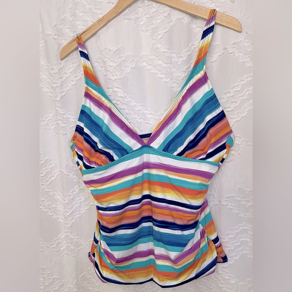 🏷️CLEAR THE CLOSET SALE🏷️ Liz Claiborne Tankini Top